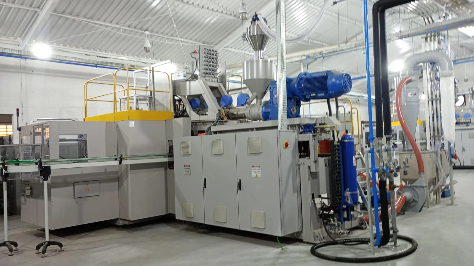 Empresa de montagens e instalações industriais