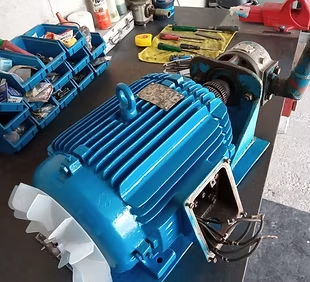 MANUTENÇÃO MOTOR ELÉTRICO
